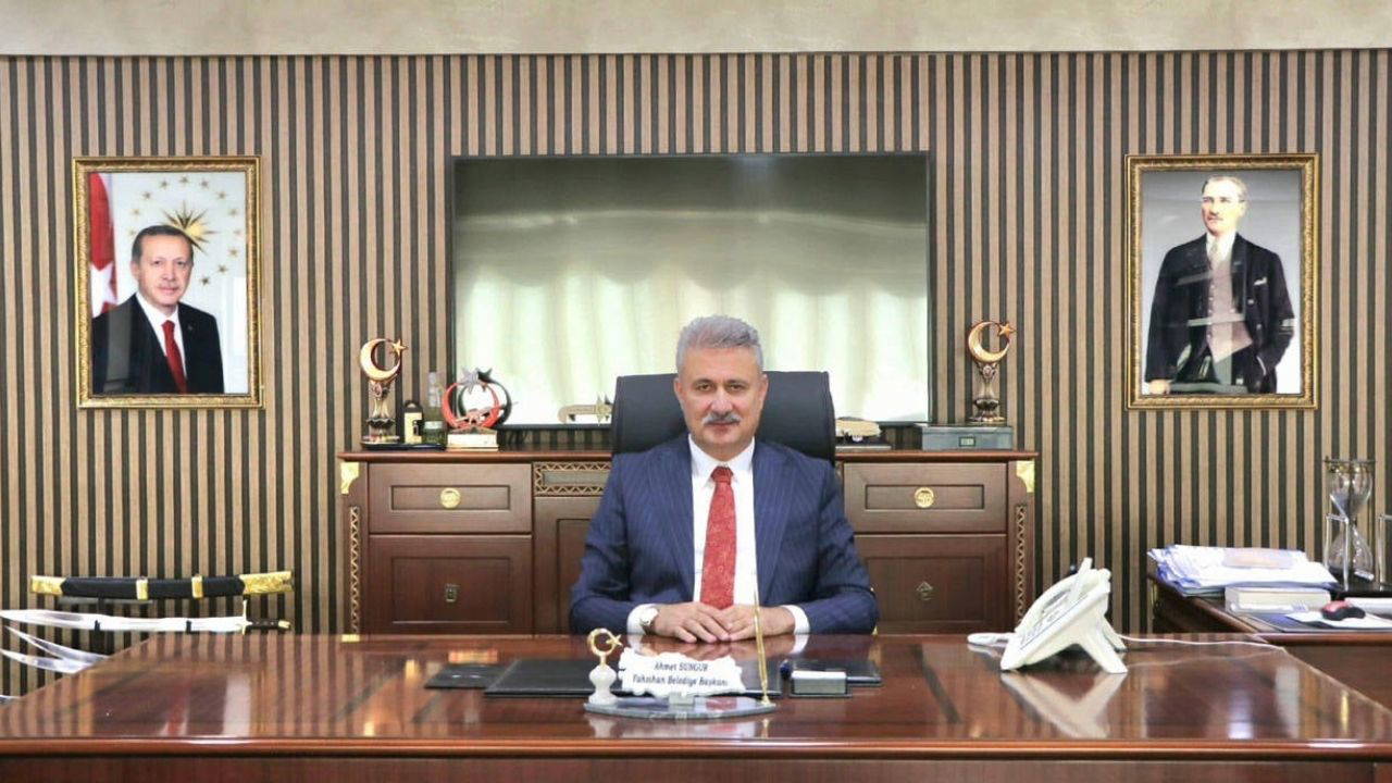 ahmet sungur kimdir yahsiyan belediye baskani ahmet sungur kac yasinda nereli ahmet sungur neden gozaltina alindi JXRYnYEa