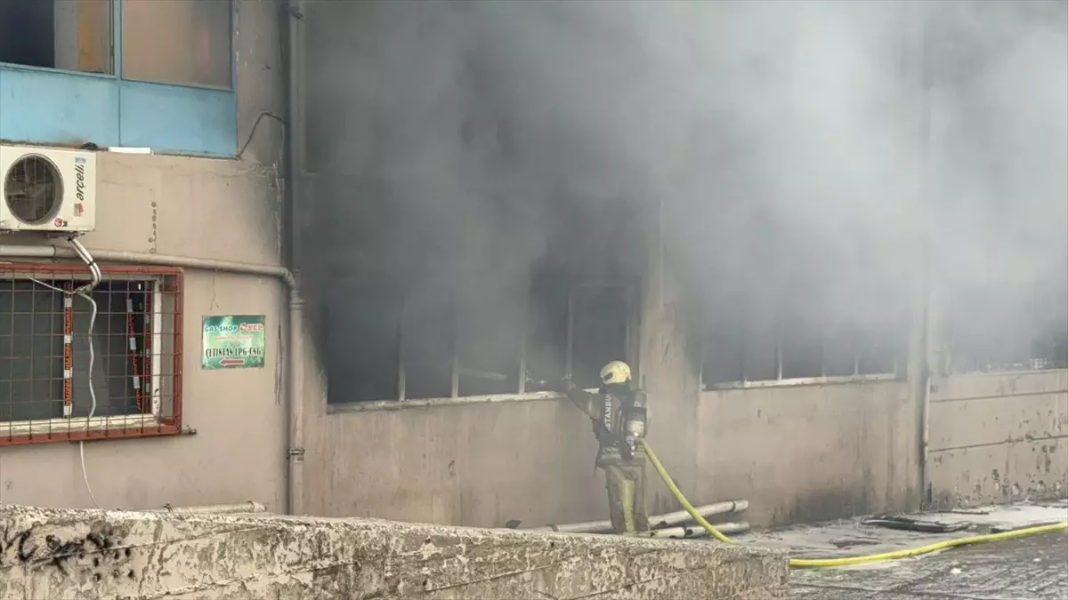 bayrampasada yangin panigi brf7GPR6