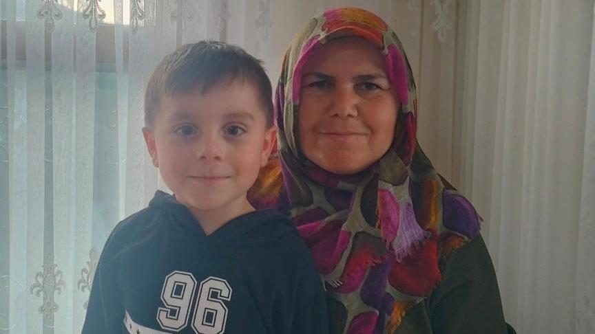 3 gundur kayiplar anne ve 5 yasindaki oglu icin zaman daraliyor uYdGJdC7.jpg