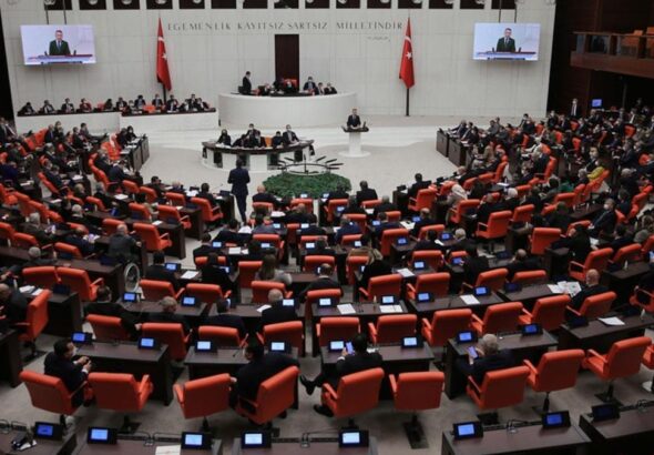 tbmmye-yeni-dokunulmazlik-dosyalari-sevk-edildi-PgKsZ872