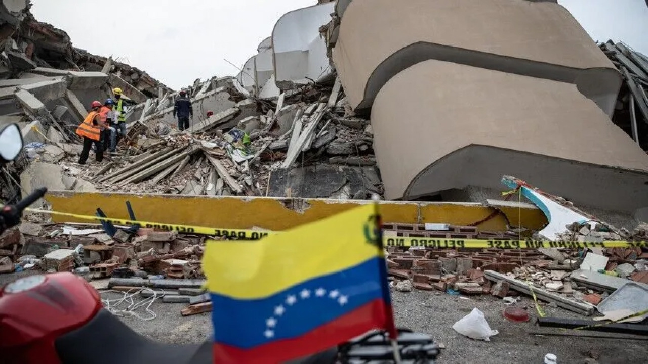 Venezuela’daki deprem faciasında ölü sayısı 4 bin 490’a yükseldi